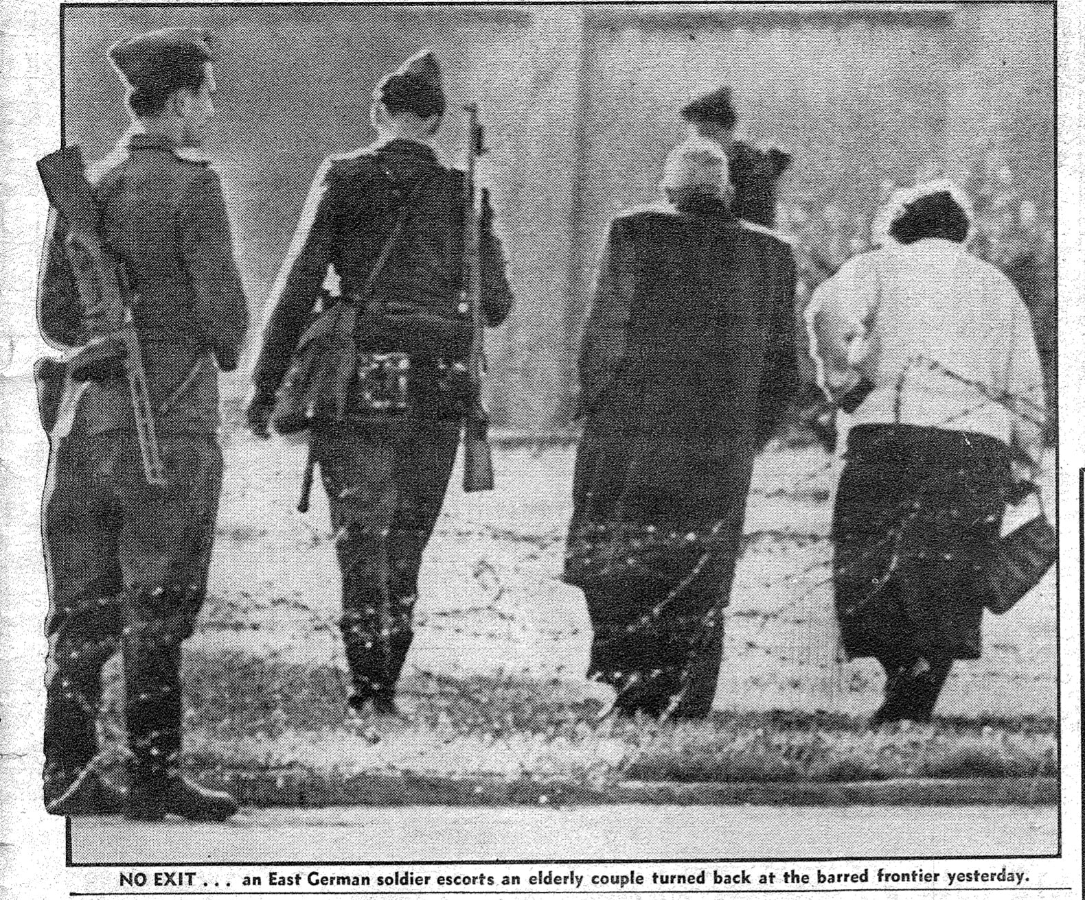 berlin wall construction