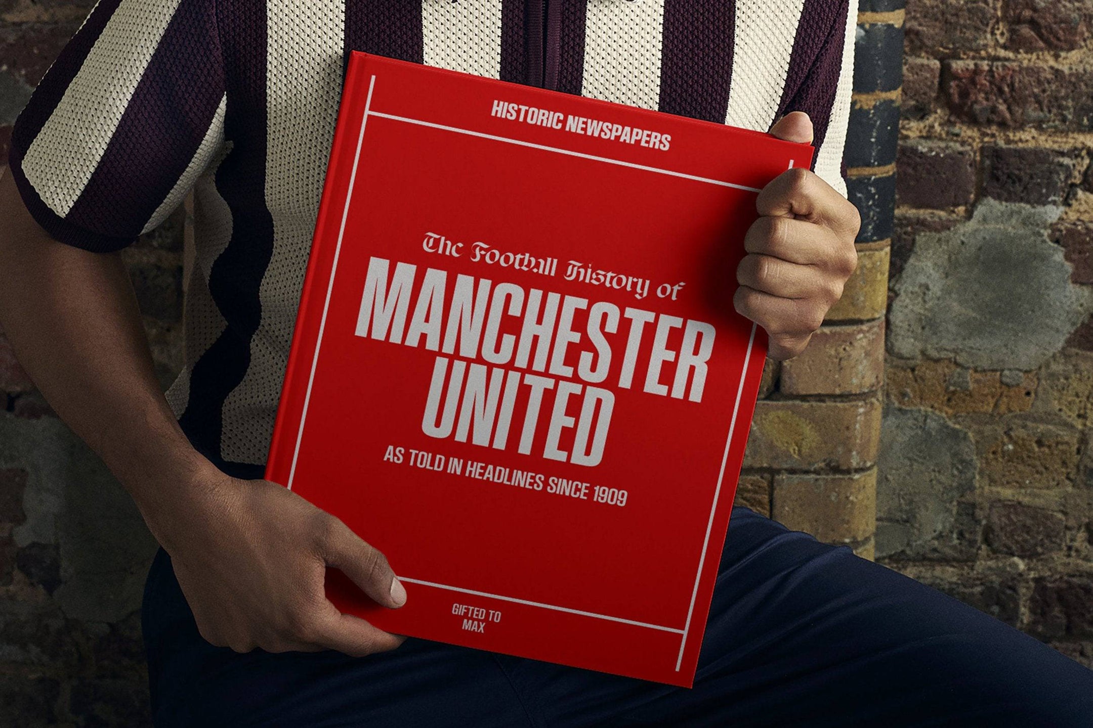 The Football History of Manchester United Book - Historic Newspapers