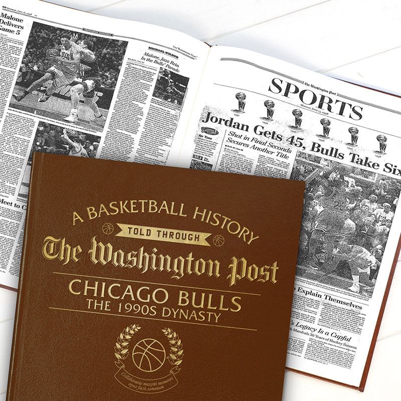 Vintage 1990's Gold Chicago Bulls 'Michael Jordan' 50th Year Anniversa